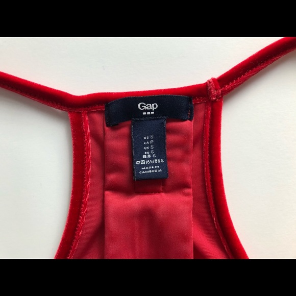 Red velvet Gap tank top - Picture 2 of 4
